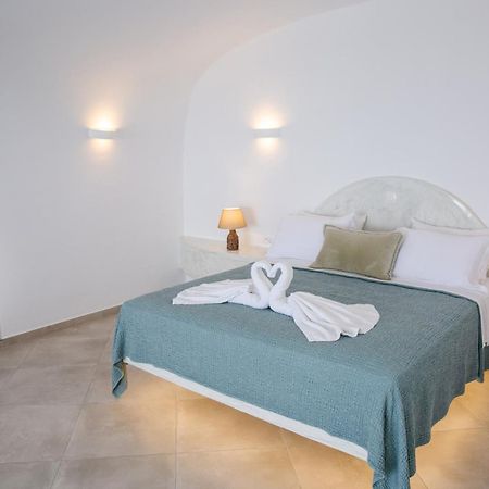 Sun Angelos Oia - Luxury Cave Suites מראה חיצוני תמונה