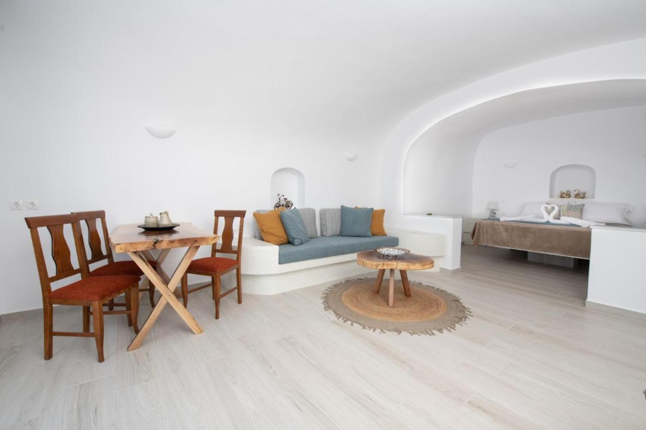 Sun Angelos Oia - Luxury Cave Suites מראה חיצוני תמונה